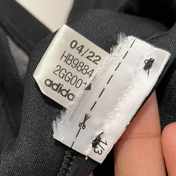 Adidas Black Light Support Crossback Sports Bra - Size - 17.5” band -BNWT - Picture 4 of 6